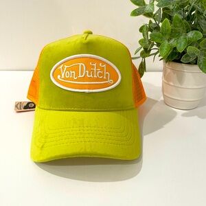 NWT Von Dutch trucker hat